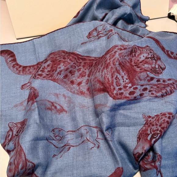 Hermès Wild Cat Scarf - Picture 11 of 11